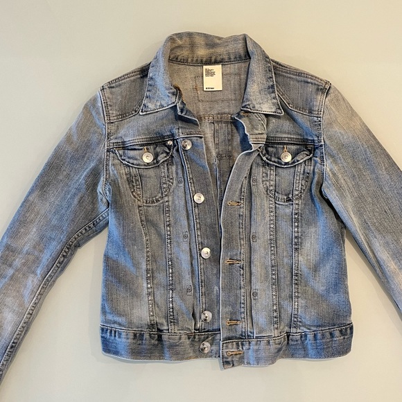 Simons Cropped Jean Jacket - Picture 3 of 6